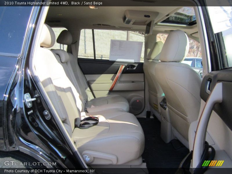 Black / Sand Beige 2010 Toyota Highlander Limited 4WD