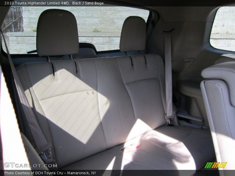 Black / Sand Beige 2010 Toyota Highlander Limited 4WD