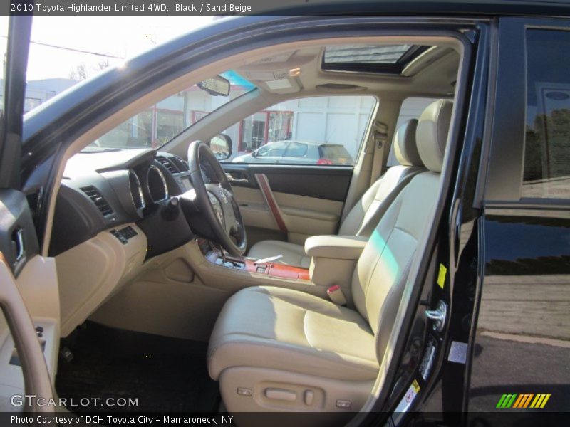 Black / Sand Beige 2010 Toyota Highlander Limited 4WD