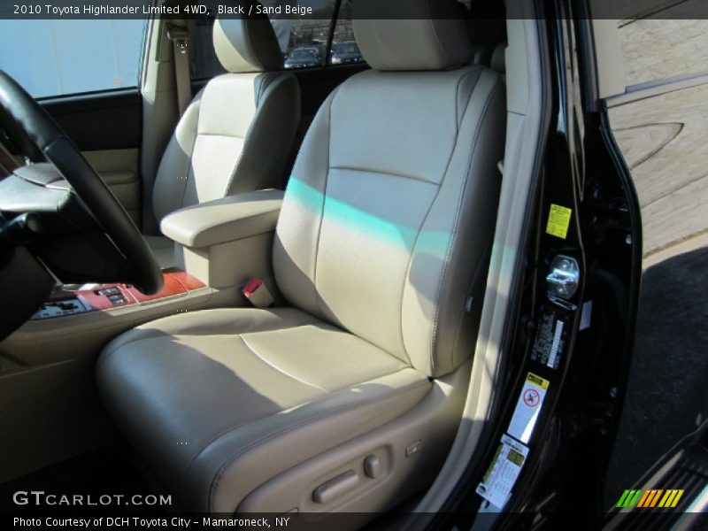 Black / Sand Beige 2010 Toyota Highlander Limited 4WD