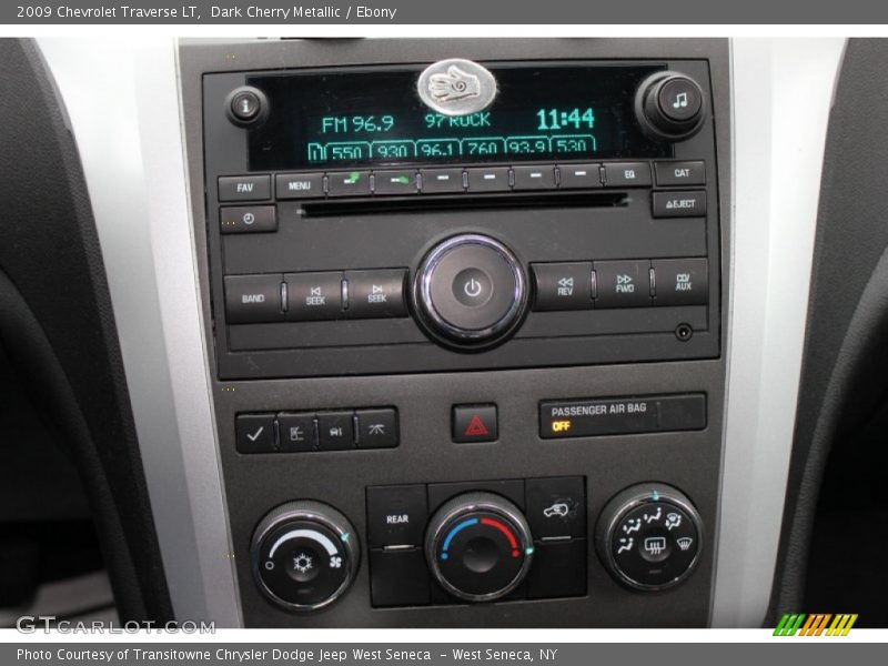 Dark Cherry Metallic / Ebony 2009 Chevrolet Traverse LT