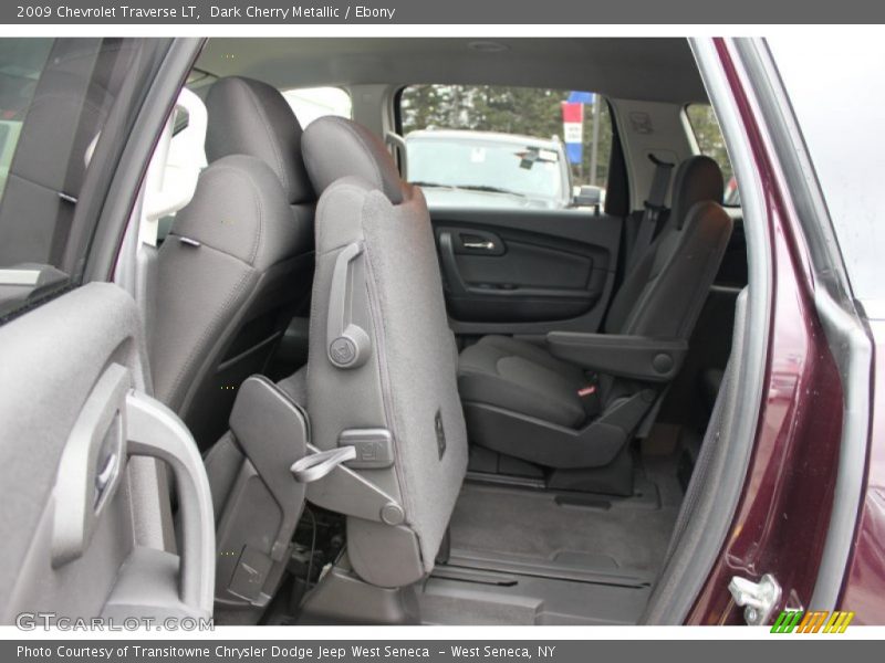 Dark Cherry Metallic / Ebony 2009 Chevrolet Traverse LT