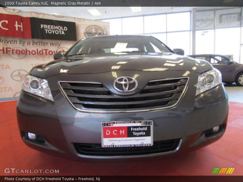 Magnetic Gray Metallic / Ash 2009 Toyota Camry XLE