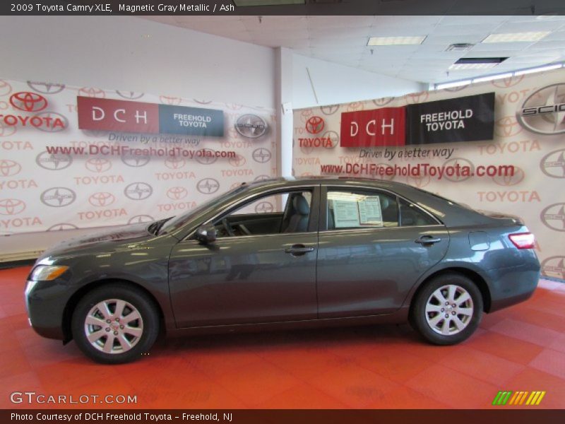 Magnetic Gray Metallic / Ash 2009 Toyota Camry XLE