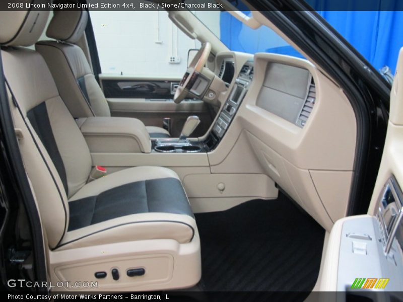 Front Seat of 2008 Navigator Limited Edition 4x4