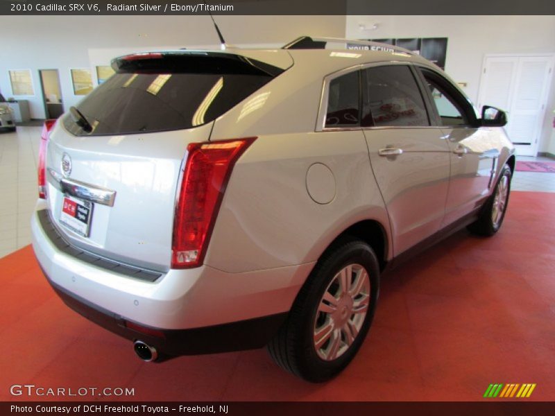 Radiant Silver / Ebony/Titanium 2010 Cadillac SRX V6