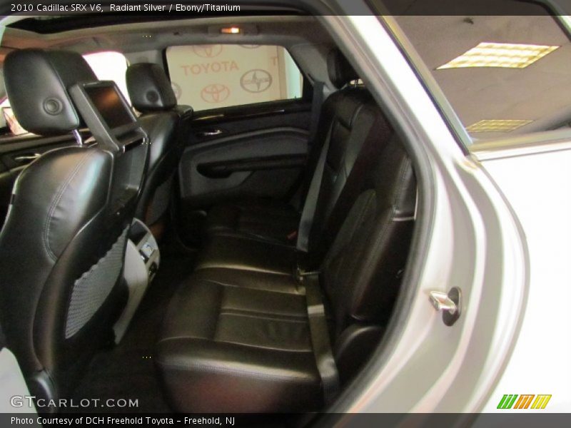 Radiant Silver / Ebony/Titanium 2010 Cadillac SRX V6