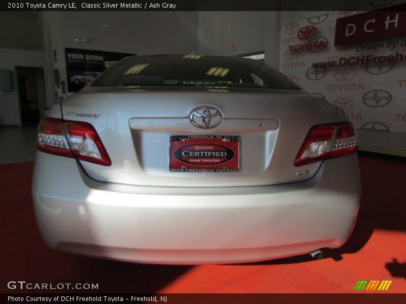 Classic Silver Metallic / Ash Gray 2010 Toyota Camry LE