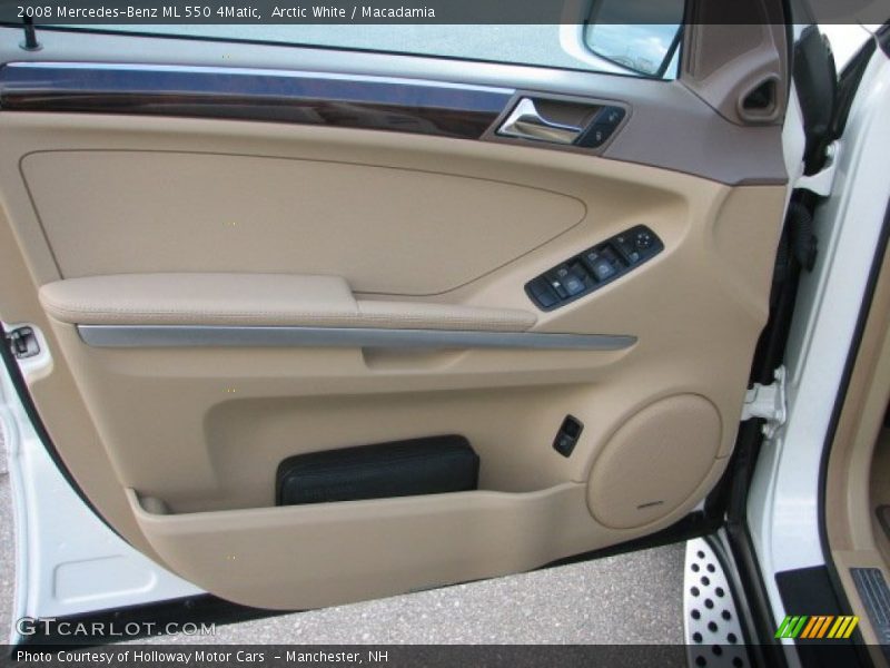 Arctic White / Macadamia 2008 Mercedes-Benz ML 550 4Matic