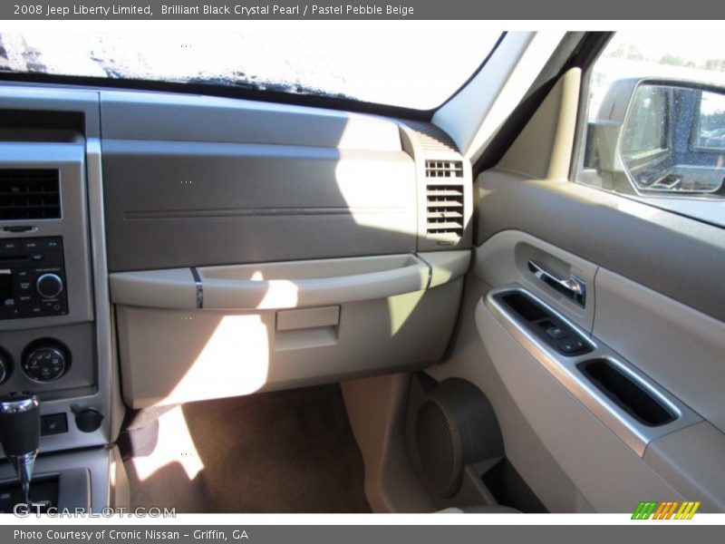 Brilliant Black Crystal Pearl / Pastel Pebble Beige 2008 Jeep Liberty Limited