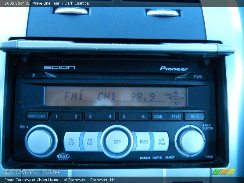 Wave Line Pearl / Dark Charcoal 2009 Scion tC