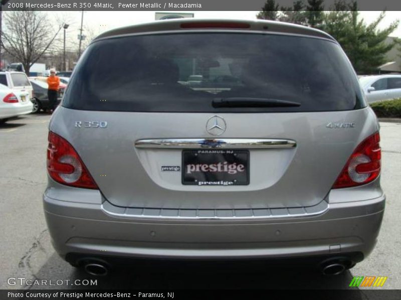 Pewter Metallic / Macadamia 2008 Mercedes-Benz R 350 4Matic