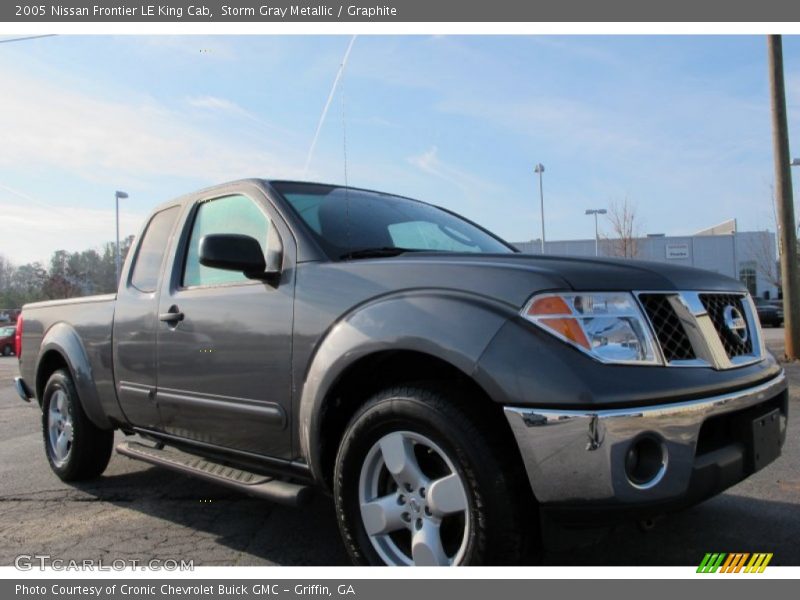 Storm Gray Metallic / Graphite 2005 Nissan Frontier LE King Cab
