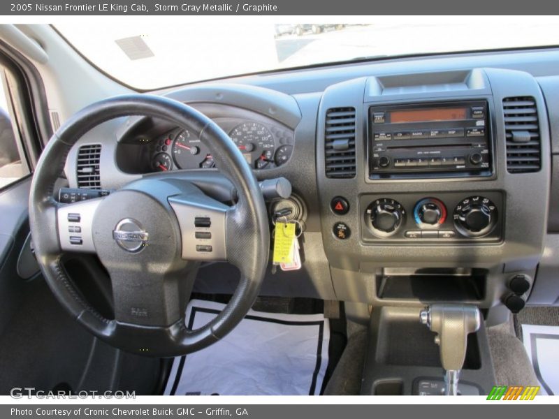Storm Gray Metallic / Graphite 2005 Nissan Frontier LE King Cab