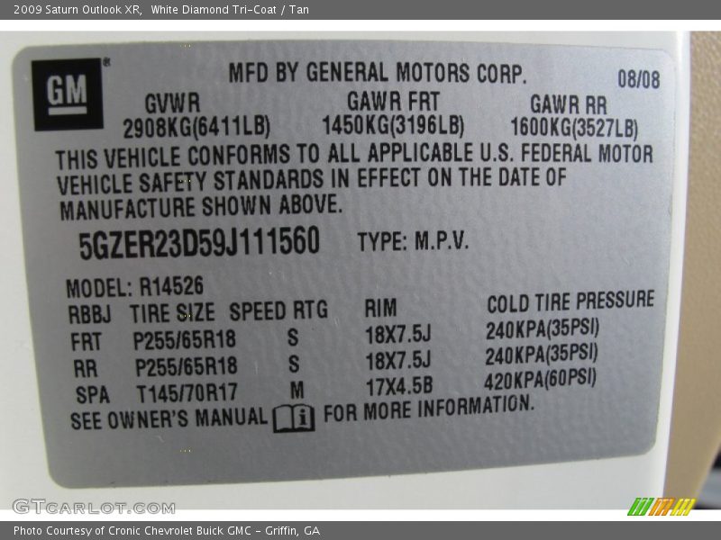 White Diamond Tri-Coat / Tan 2009 Saturn Outlook XR