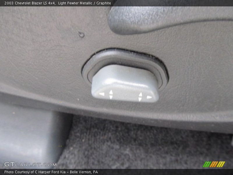 Light Pewter Metallic / Graphite 2003 Chevrolet Blazer LS 4x4