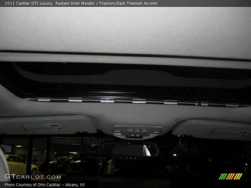 Radiant Silver Metallic / Titanium/Dark Titanium Accents 2011 Cadillac DTS Luxury