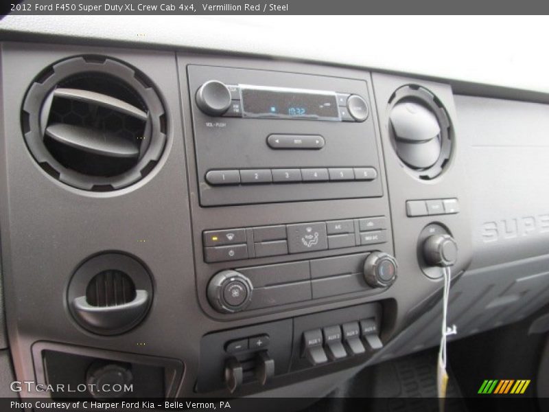 Controls of 2012 F450 Super Duty XL Crew Cab 4x4