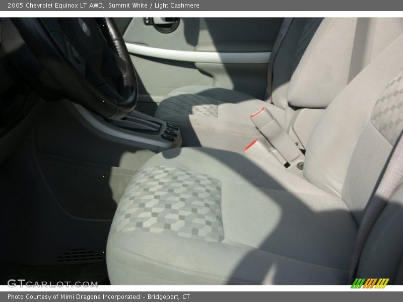 Summit White / Light Cashmere 2005 Chevrolet Equinox LT AWD