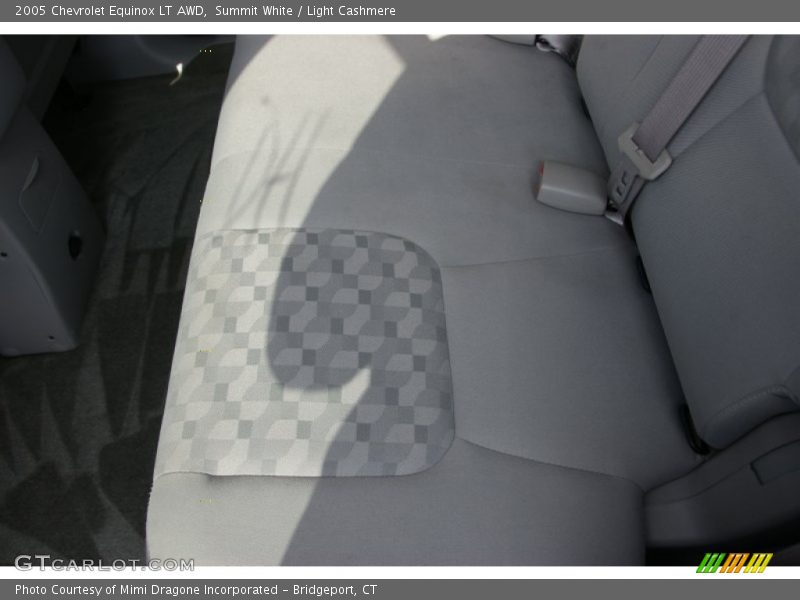 Summit White / Light Cashmere 2005 Chevrolet Equinox LT AWD