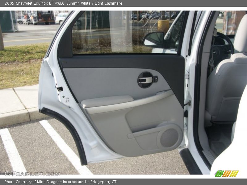 Summit White / Light Cashmere 2005 Chevrolet Equinox LT AWD