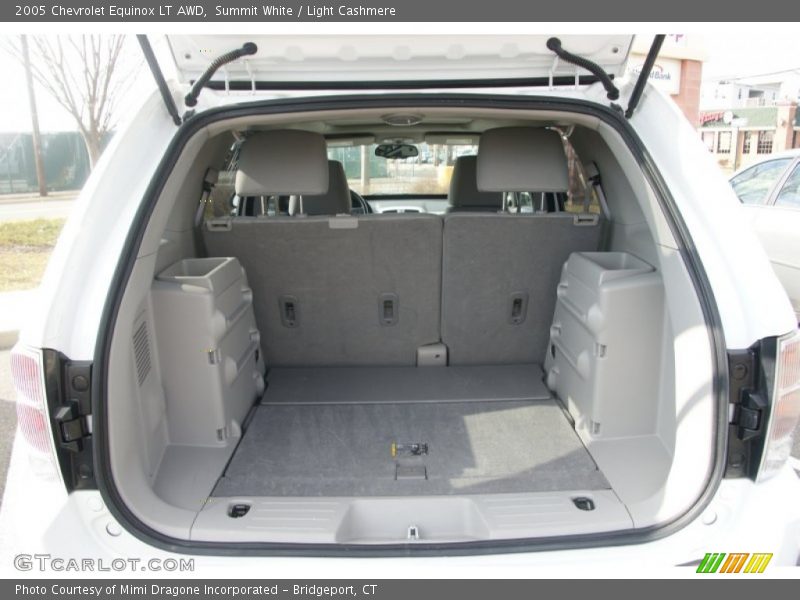 Summit White / Light Cashmere 2005 Chevrolet Equinox LT AWD