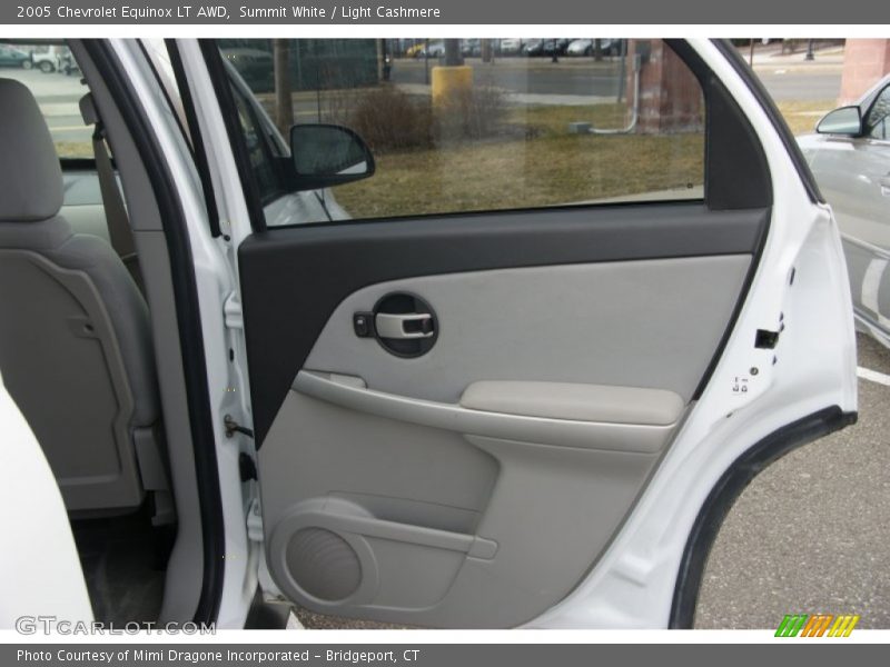 Summit White / Light Cashmere 2005 Chevrolet Equinox LT AWD