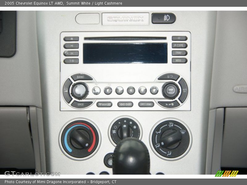 Summit White / Light Cashmere 2005 Chevrolet Equinox LT AWD