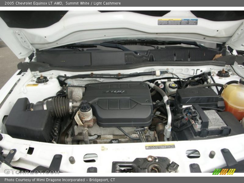 Summit White / Light Cashmere 2005 Chevrolet Equinox LT AWD