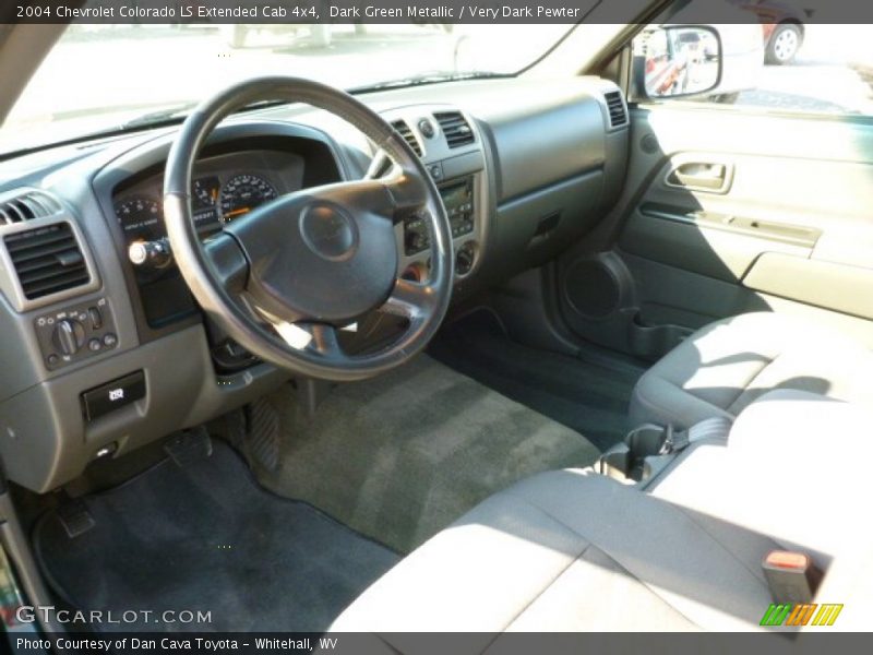 Dark Green Metallic / Very Dark Pewter 2004 Chevrolet Colorado LS Extended Cab 4x4