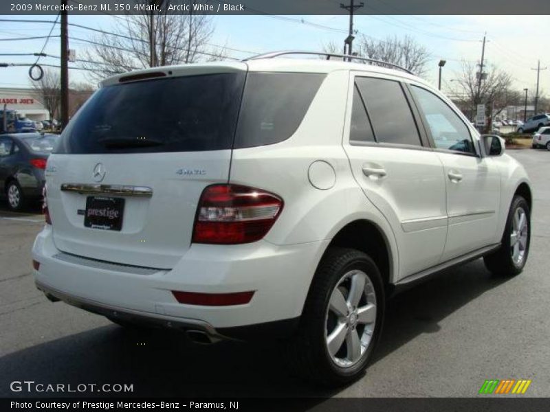 Arctic White / Black 2009 Mercedes-Benz ML 350 4Matic