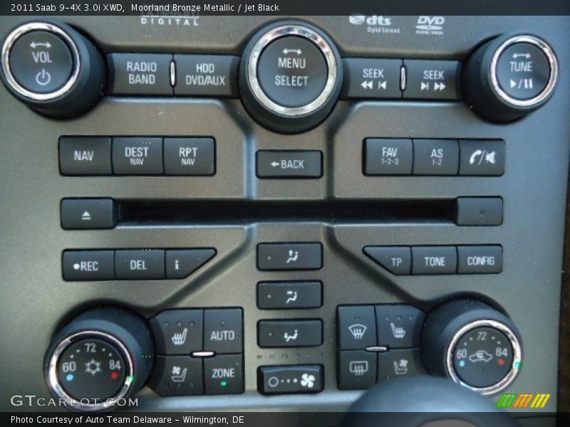 Controls of 2011 9-4X 3.0i XWD