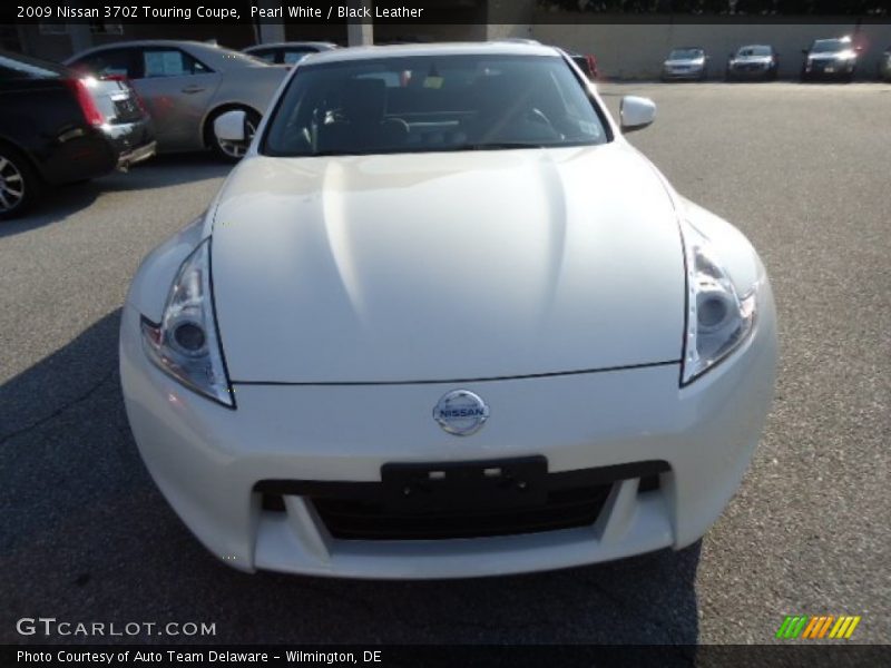 Pearl White / Black Leather 2009 Nissan 370Z Touring Coupe