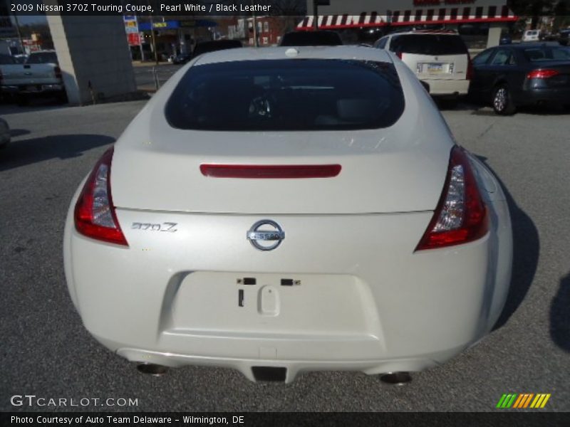 Pearl White / Black Leather 2009 Nissan 370Z Touring Coupe