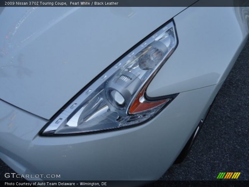 Pearl White / Black Leather 2009 Nissan 370Z Touring Coupe