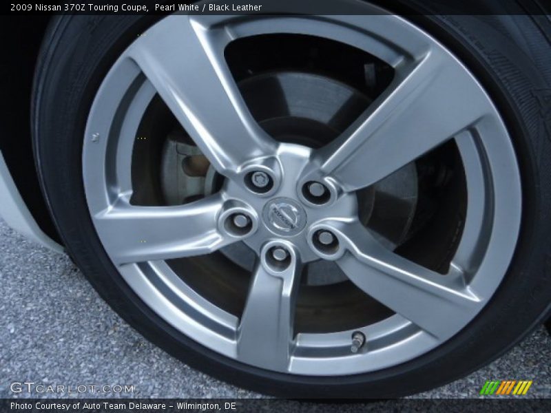 Pearl White / Black Leather 2009 Nissan 370Z Touring Coupe