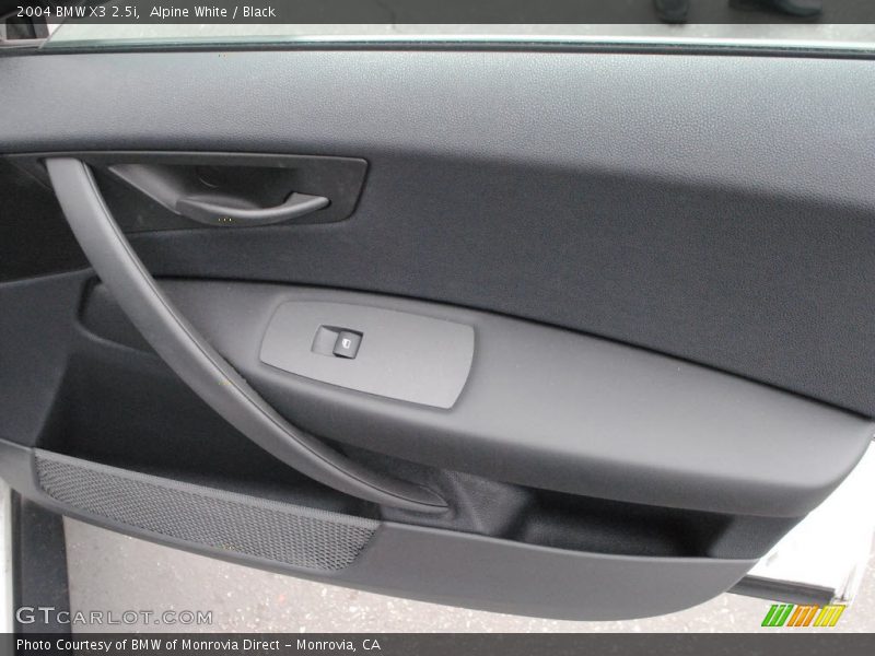 Alpine White / Black 2004 BMW X3 2.5i