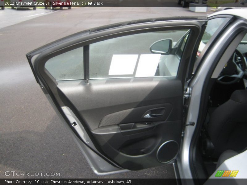 Silver Ice Metallic / Jet Black 2012 Chevrolet Cruze LT