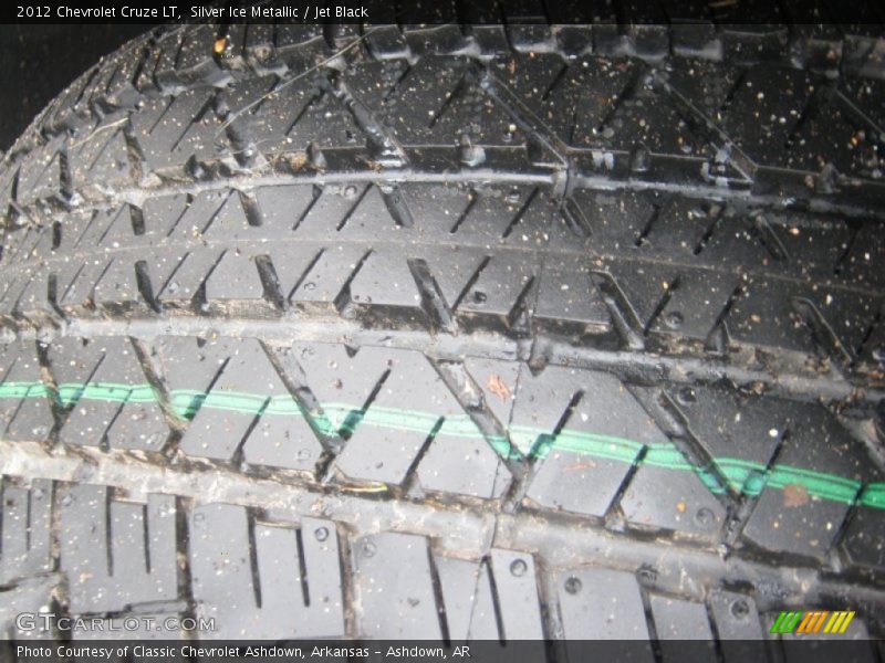 Silver Ice Metallic / Jet Black 2012 Chevrolet Cruze LT