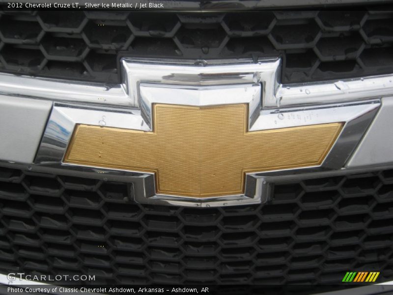 Silver Ice Metallic / Jet Black 2012 Chevrolet Cruze LT