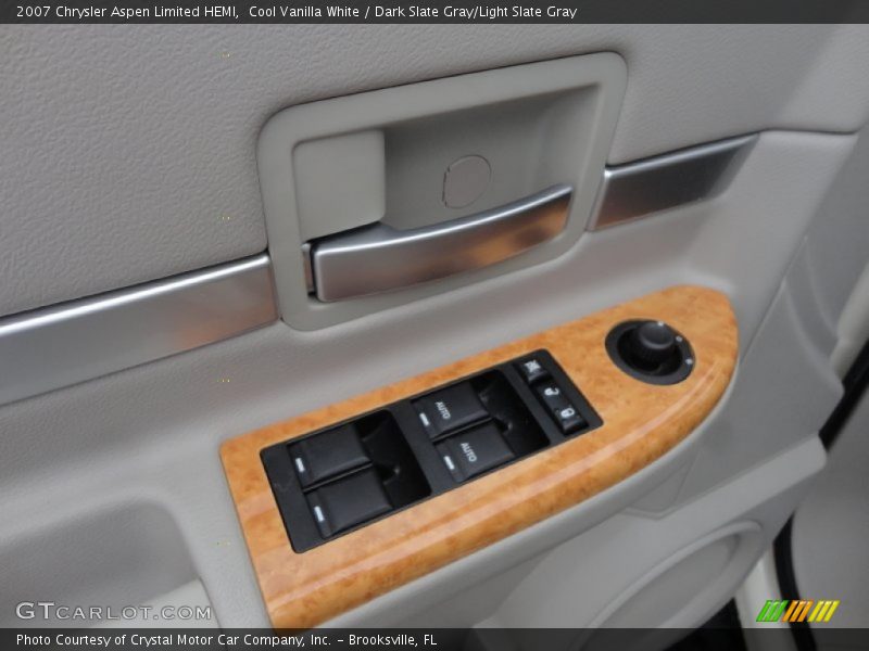 Cool Vanilla White / Dark Slate Gray/Light Slate Gray 2007 Chrysler Aspen Limited HEMI