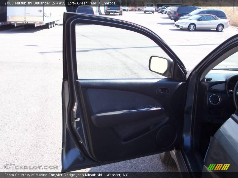 Lofty Green Pearl / Charcoal 2003 Mitsubishi Outlander LS 4WD