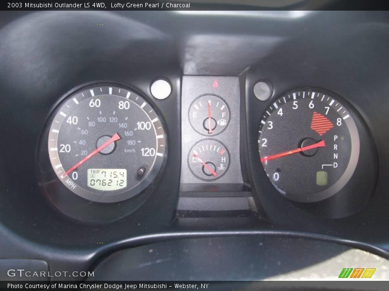 Lofty Green Pearl / Charcoal 2003 Mitsubishi Outlander LS 4WD
