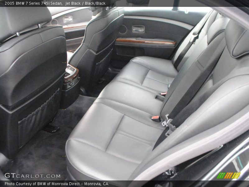 Jet Black / Black/Black 2005 BMW 7 Series 745i Sedan