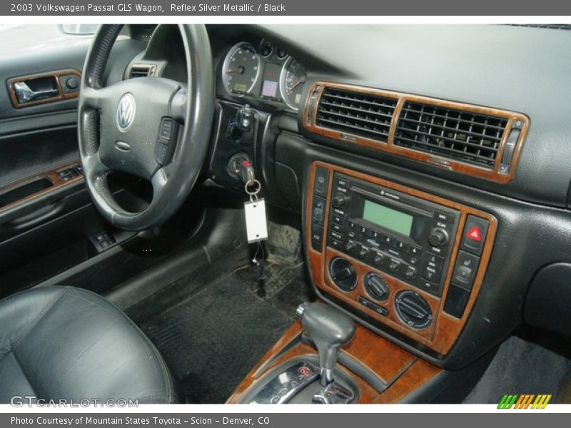 Reflex Silver Metallic / Black 2003 Volkswagen Passat GLS Wagon