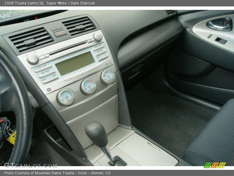 Super White / Dark Charcoal 2008 Toyota Camry SE