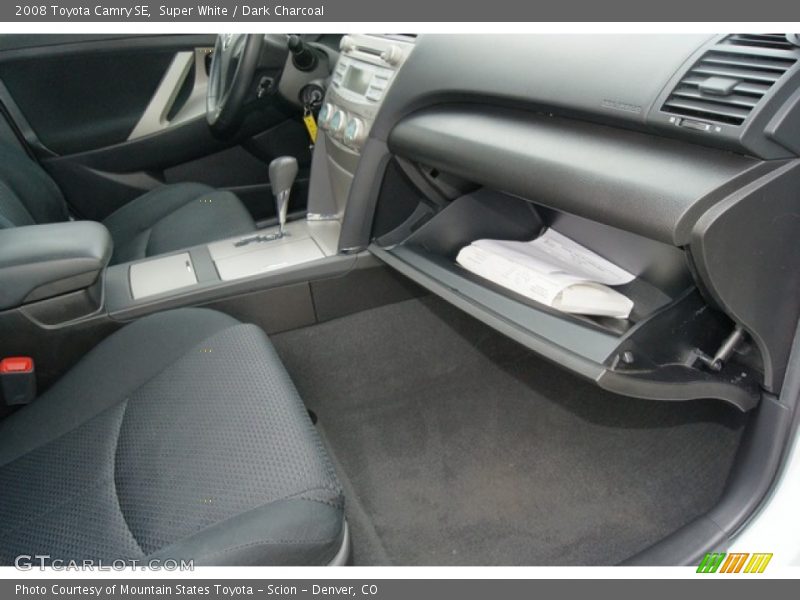 Super White / Dark Charcoal 2008 Toyota Camry SE