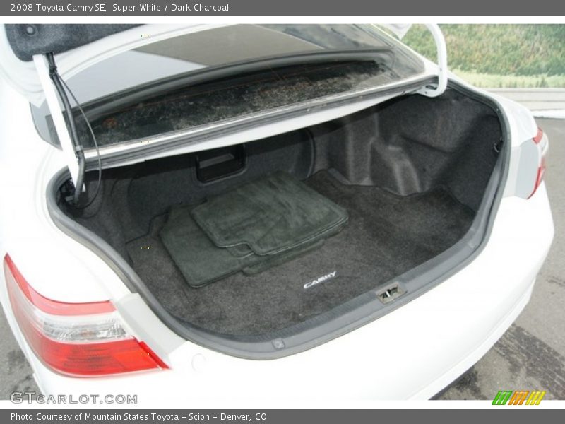 Super White / Dark Charcoal 2008 Toyota Camry SE