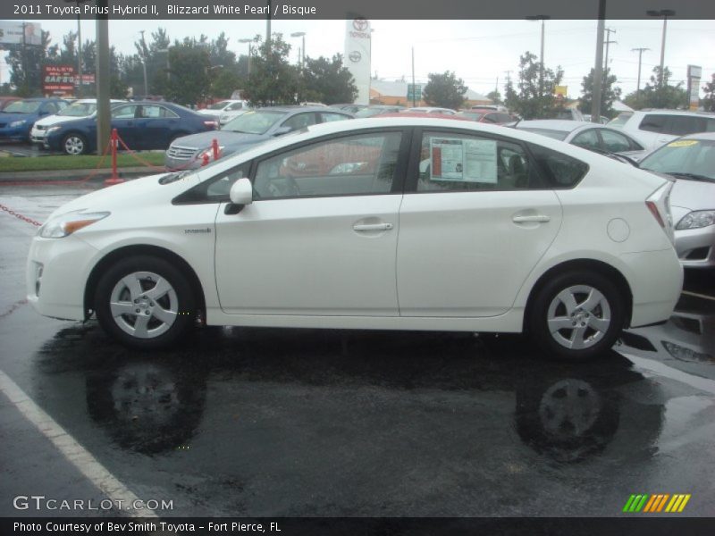  2011 Prius Hybrid II Blizzard White Pearl