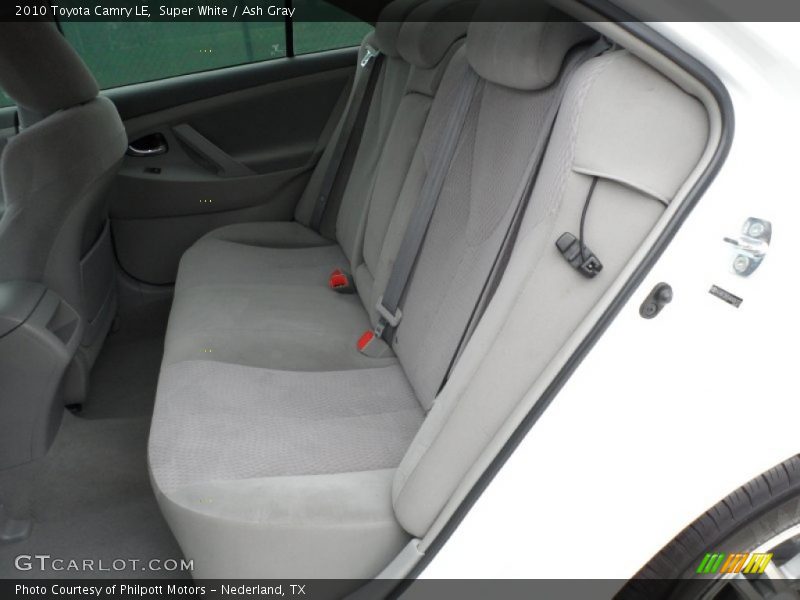 Super White / Ash Gray 2010 Toyota Camry LE
